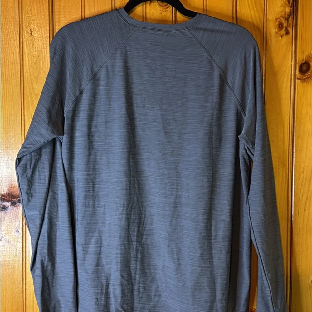 Athleta Women's Gray Long Sleeve Top - Picture 6 of 6